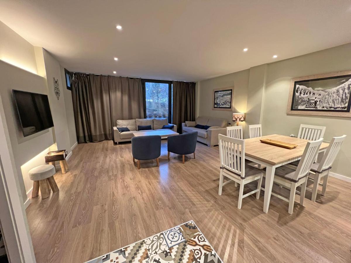 Apartamentos Valle De Incles Deluxe Mikka 3000 מראה חיצוני תמונה